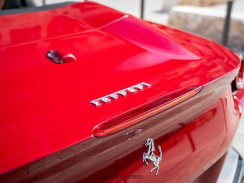 Used 2019 Ferrari Portofino image 77
