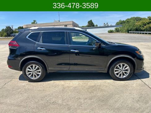 Used 2020 Nissan Rogue SV AWD/4WD image 6