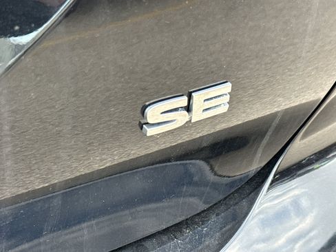 Used 2022 Mitsubishi Outlander SE image 8