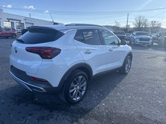 Used 2022 Buick Encore GX Essence w/ Experience Buick Package video 3