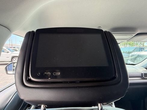 Used 2021 Ford Explorer XLT w/ Equipment Group 202A RWD image 14