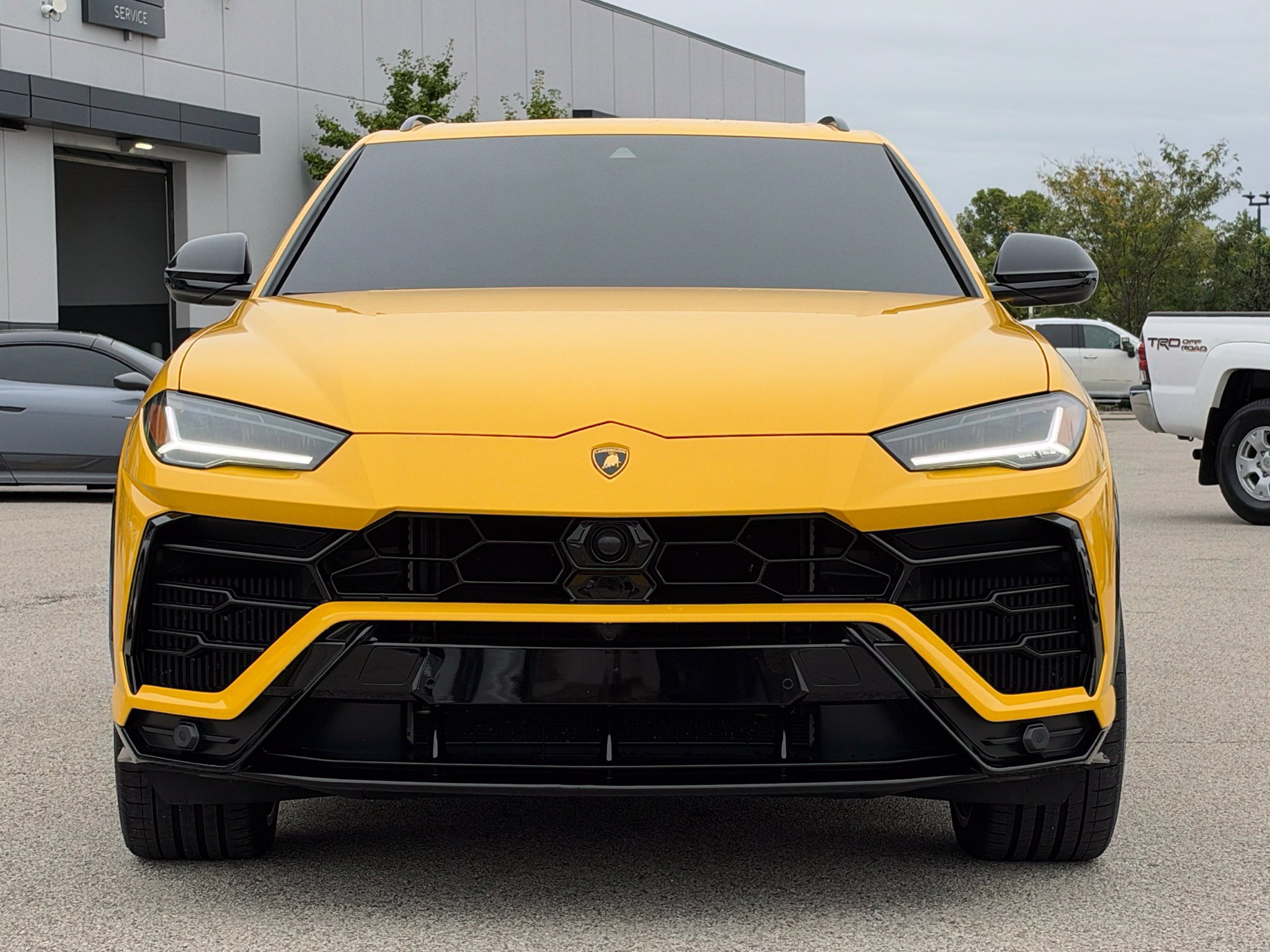 Used 2022 Lamborghini Urus AWD/4WD image 5