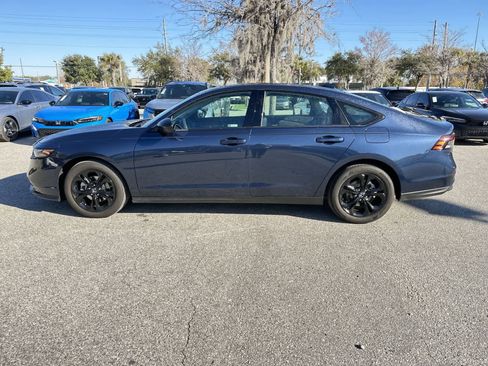 Used 2025 Honda Accord SE image 3