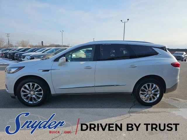 Used 2018 Buick Enclave Premium w/ Experience Buick Package FWD image 4
