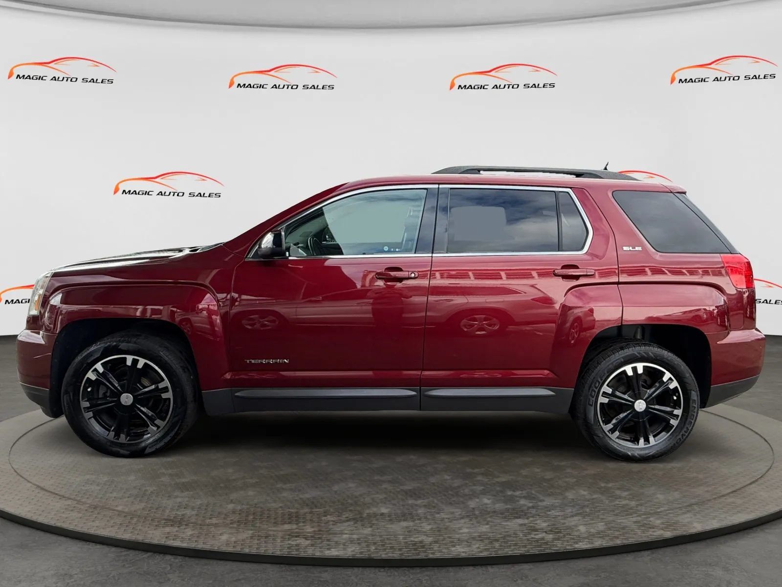 Used 2017 GMC Terrain SLE w/ Nightfall Package AWD/4WD image 7
