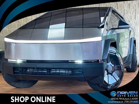 Used 2024 Tesla Cybertruck AWD Crew Cab image 1
