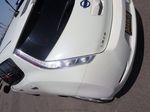 Used 2012 Nissan Leaf SL image 8