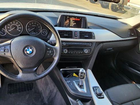Used 2015 BMW 320i Sedan image 10