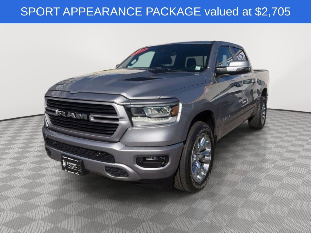 Used 2023 RAM 1500 Laramie AWD/4WD image 3