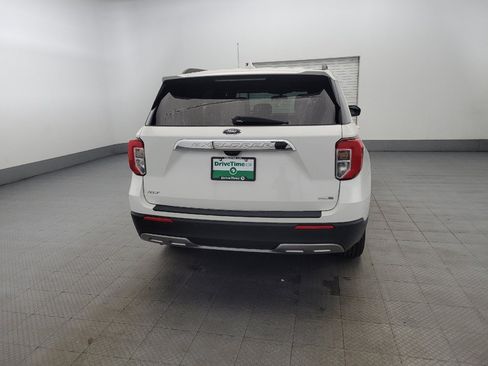 Used 2020 Ford Explorer XLT w/ Equipment Group 202A image 7