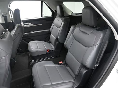 New 2026 Ford Explorer Active w/ Active Comfort Package image 25