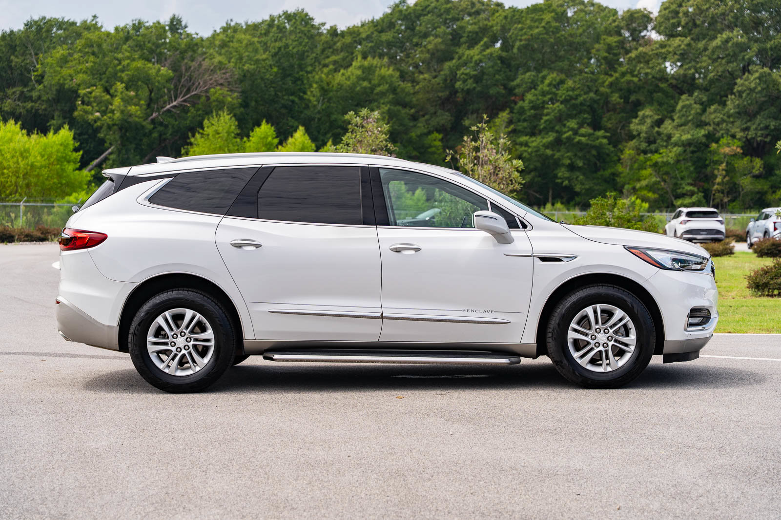 Used 2018 Buick Enclave Premium FWD image 8