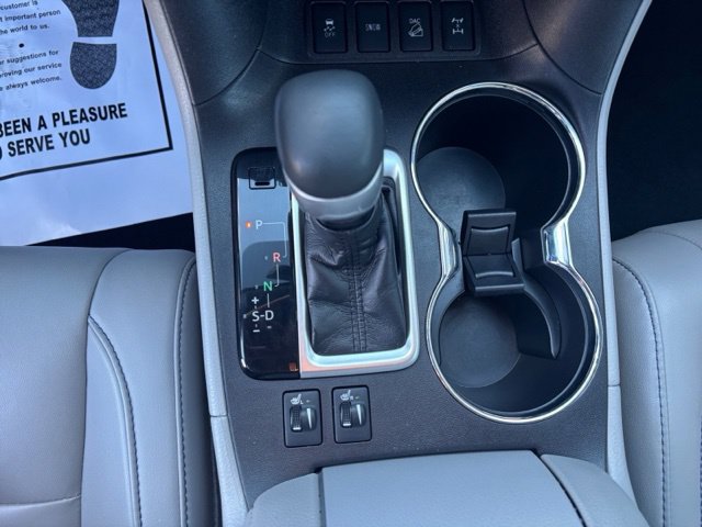 Used 2019 Toyota Highlander XLE AWD/4WD image 21
