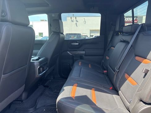 Used 2022 GMC Sierra 1500 AT4 w/ AT4 Premium Package AWD/4WD image 14