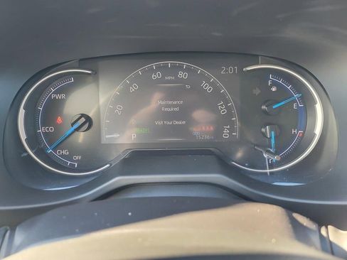 Used 2025 Toyota RAV4 LE image 12