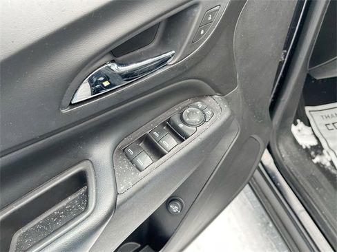 Used 2020 Chevrolet Equinox LT image 23