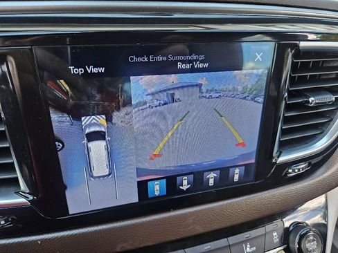 Used 2017 Chrysler Pacifica Touring-L Plus w/ Advanced Safetytec Group FWD image 20