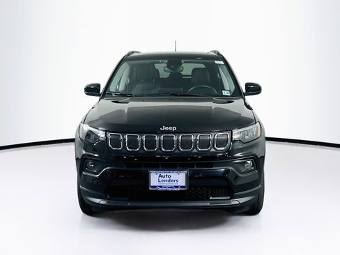 Used 2022 Jeep Compass Latitude w/ Sun and Sound Group AWD/4WD image 2