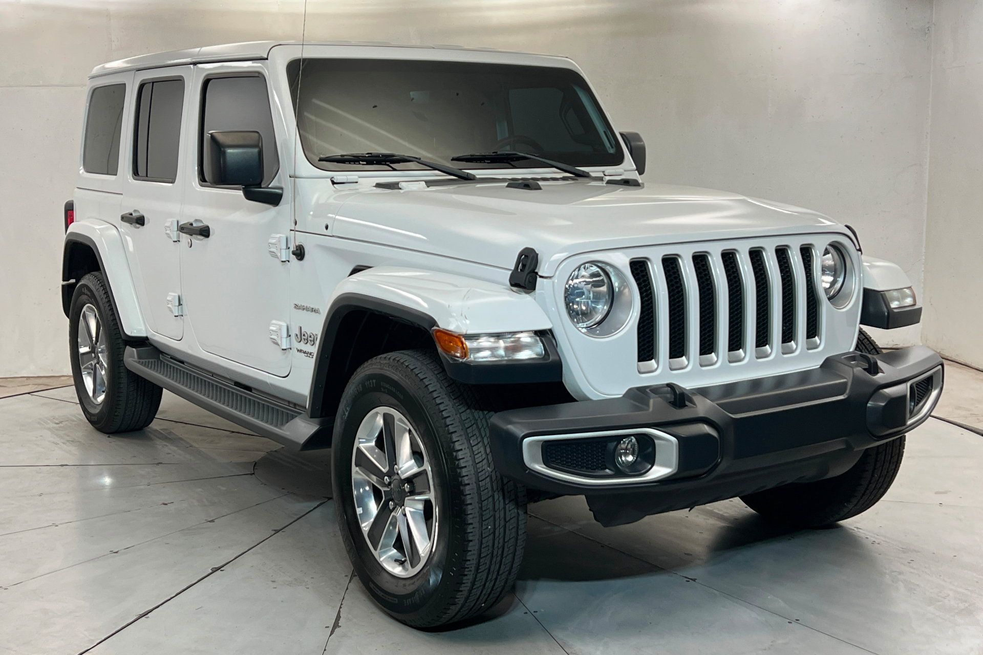 Used 2020 Jeep Wrangler Unlimited Sahara AWD/4WD image 8