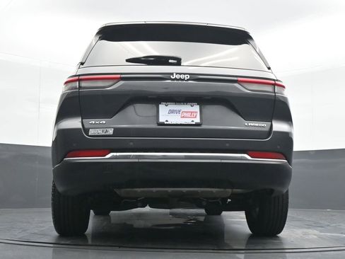 Used 2024 Jeep Grand Cherokee Laredo image 20