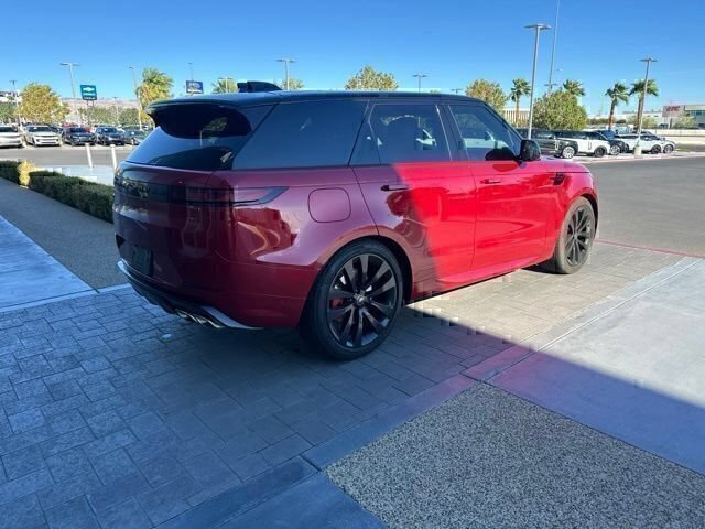 Used 2025 Land Rover Range Rover Sport Dynamic SE AWD/4WD image 5