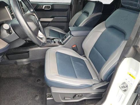 Used 2023 Ford Bronco Outer Banks image 16