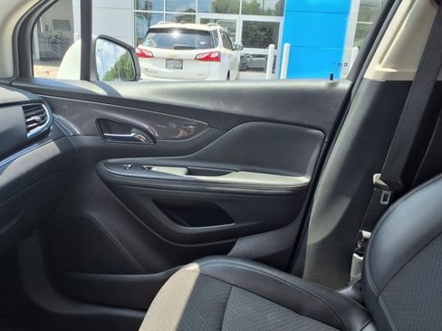 Used 2022 Buick Encore Preferred w/ Safety Package image 28