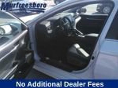 Used 2024 Toyota Camry SE FWD image 13