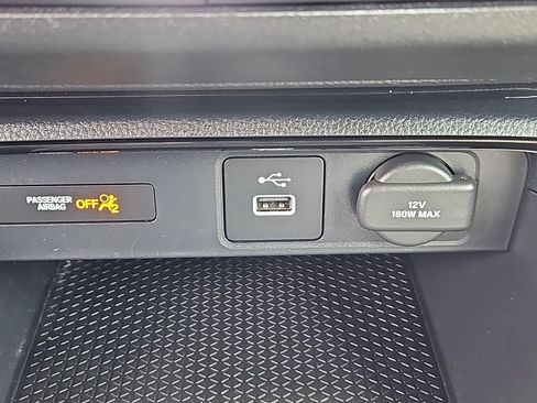 Used 2025 Honda CR-V LX image 16