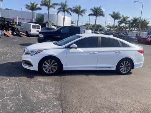 Used 2017 Hyundai Sonata Sport image 1