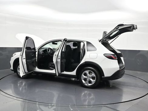 Used 2023 Honda HR-V LX image 35