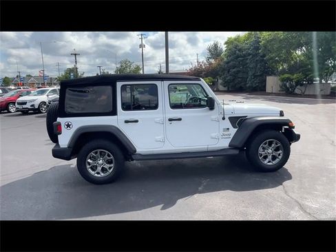 Used 2020 Jeep Wrangler Unlimited Sport image 9