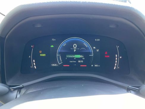 Used 2025 Toyota Camry LE FWD image 21