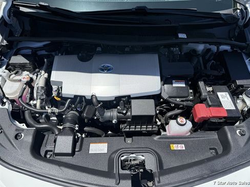 Used 2022 Toyota Prius Prime LE FWD image 19