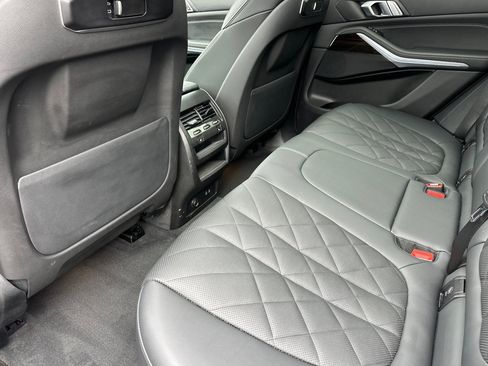Used 2024 BMW X5 xDrive50e w/ Parking Assistance Package AWD/4WD image 11