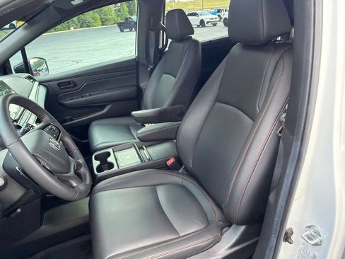 Used 2025 Honda Odyssey Sport-L image 51