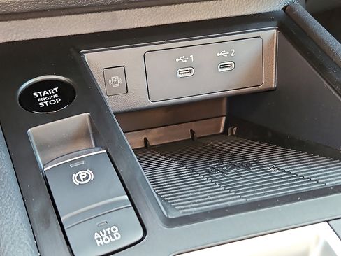 New 2026 Nissan Kicks SV w/ SV Premium Package image 18