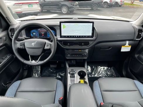 New 2025 Ford Bronco Sport Outer Banks w/ Outer Banks Tech Package+ AWD/4WD image 7
