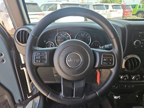 Used 2015 Jeep Wrangler Sport w/ Quick Order Package 24S AWD/4WD image 24