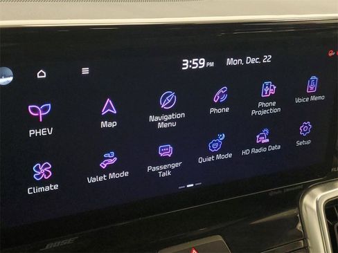 Used 2022 Kia Sorento SX Prestige w/ Panoramic Sunroof Package image 17