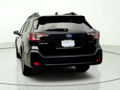 Used 2023 Subaru Outback Premium AWD/4WD image 6