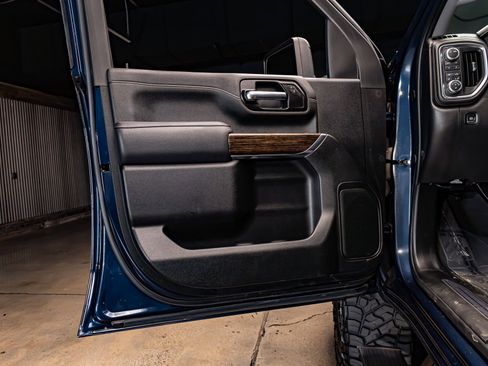 Used 2022 GMC Sierra 2500 SLE w/ SLE Convenience Package image 30