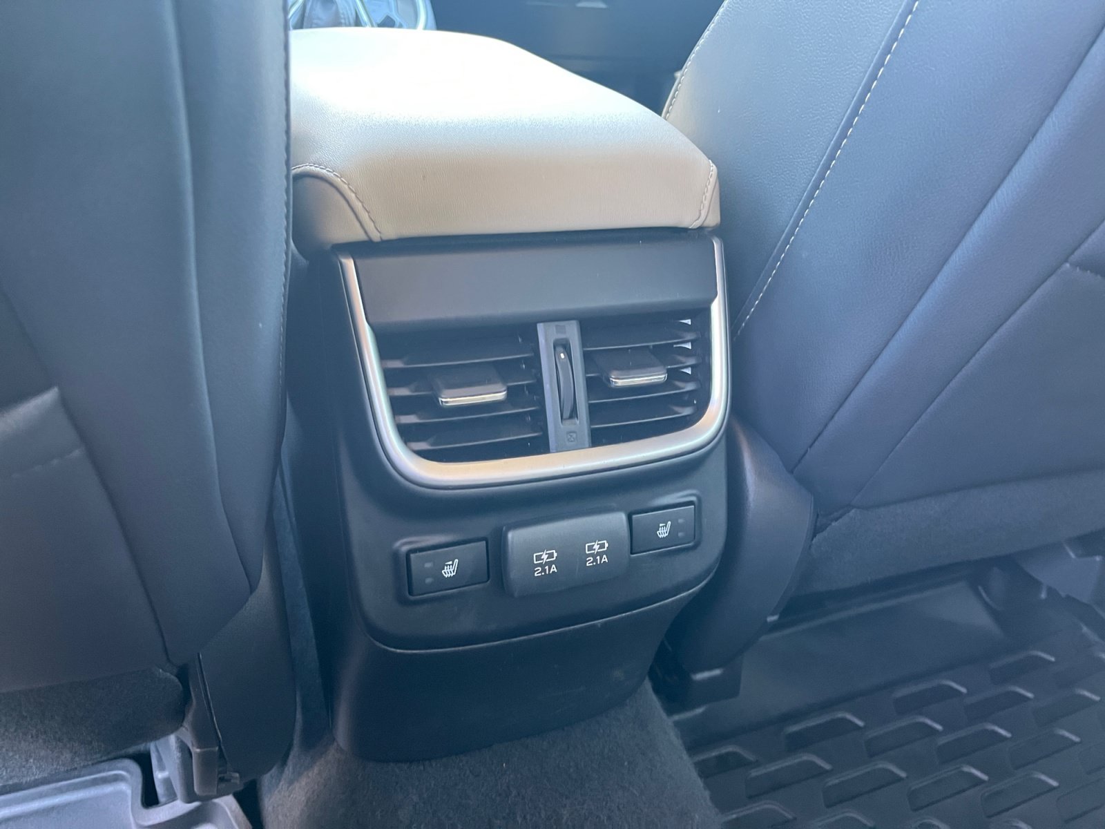 Certified 2022 Subaru Outback Limited AWD/4WD image 32