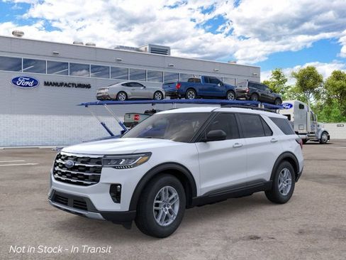 New 2026 Ford Explorer Active w/ Active Comfort Package RWD image 2