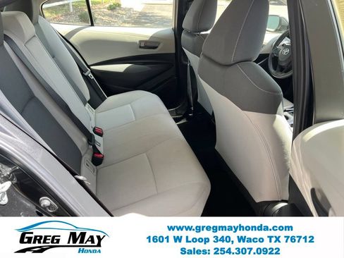 Used 2022 Toyota Corolla LE FWD image 15