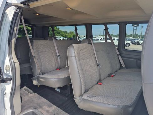 Used 2023 Chevrolet Express 3500 LT w/ LT Preferred Equipment Group RWD image 18