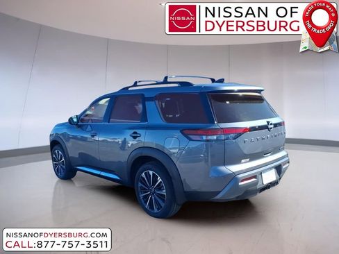 New 2026 Nissan Pathfinder Platinum image 5