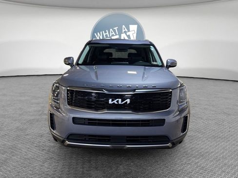 Certified 2022 Kia Telluride S image 9