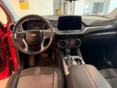 Used 2026 Chevrolet Blazer LT AWD/4WD image 35