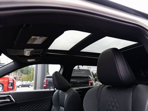 New 2025 Mitsubishi Outlander SEL Black Edition image 17